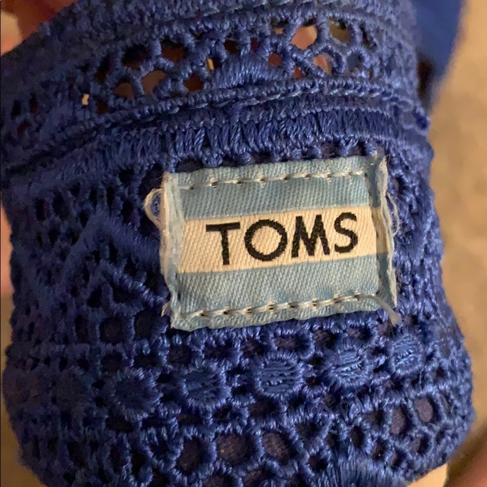 Size 10 Lightly Worn Cobalt Blue TOMS